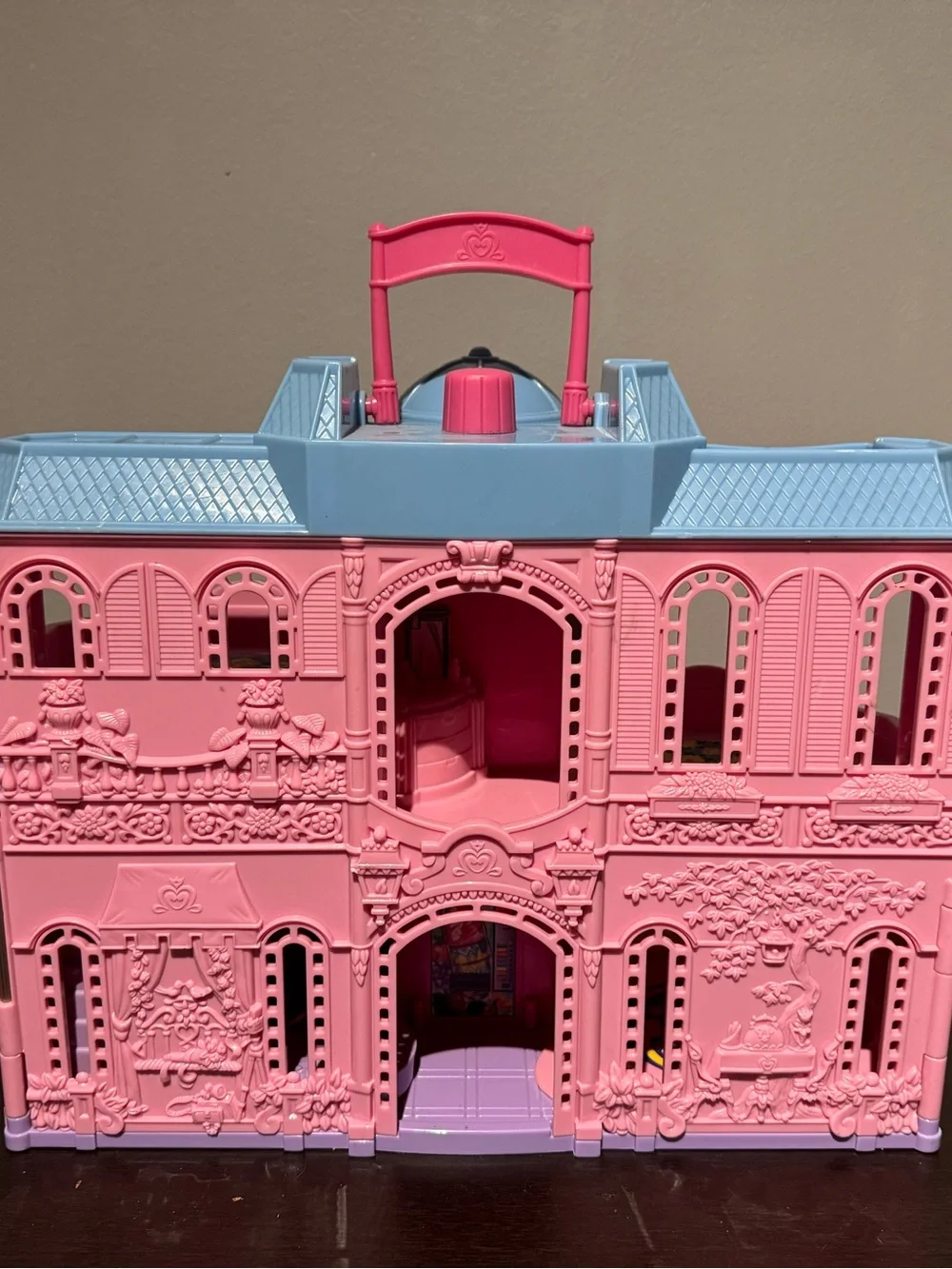 Fisher Price Sweet Streets Hotel Cafe Boutique Playset Vintage 2001